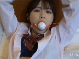 ROE-139 MONROE専属 大人の色気と可愛さを併せ持つ人妻 中出し解禁！！美しい友人の母、接吻と受精に溺